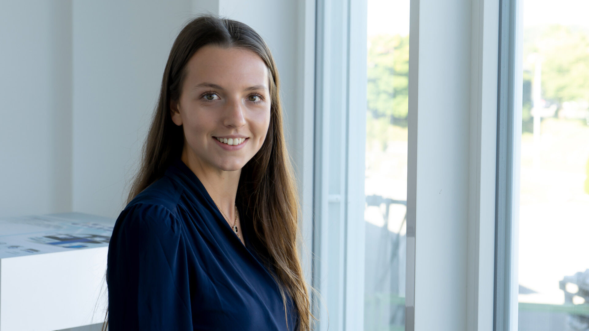 MRS employee Sina Career