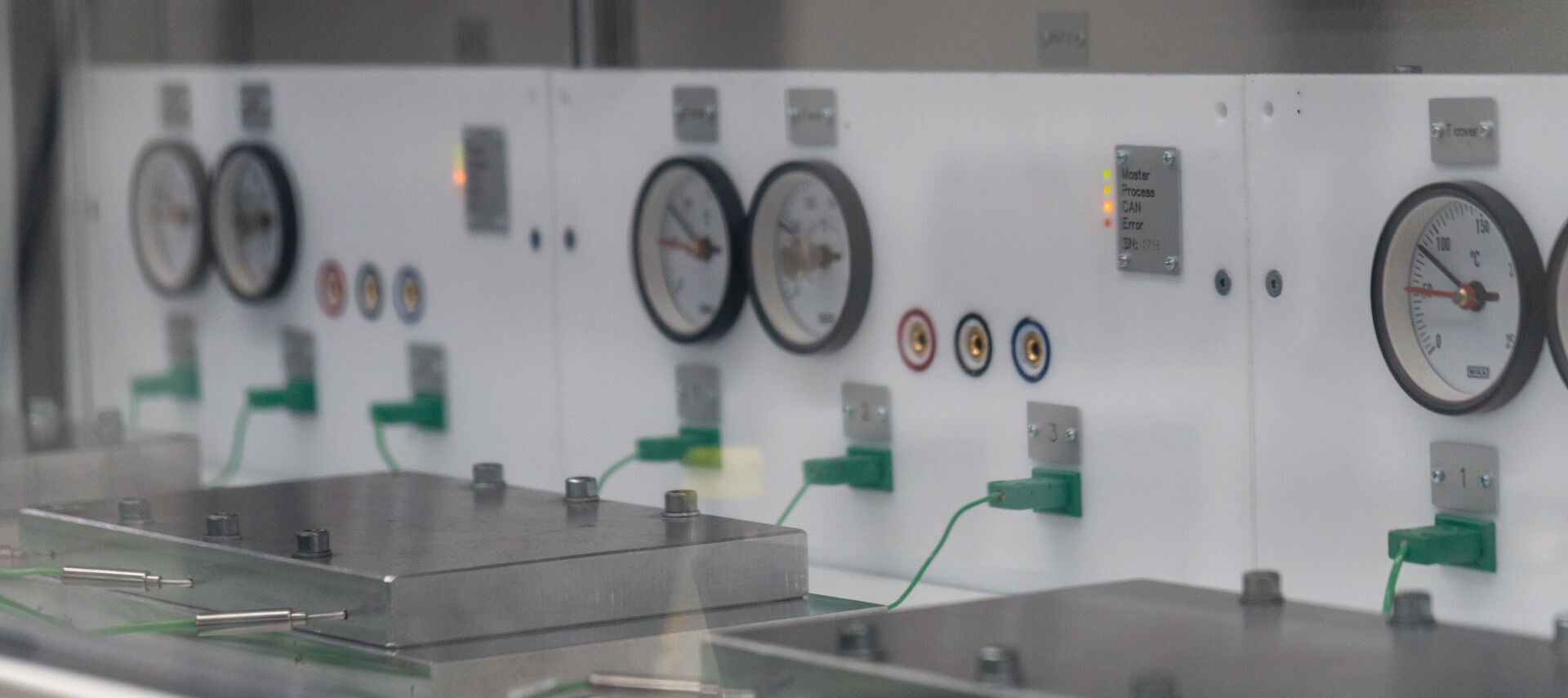 Test systems for power semiconductors